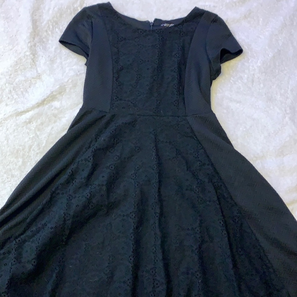 black skater dress